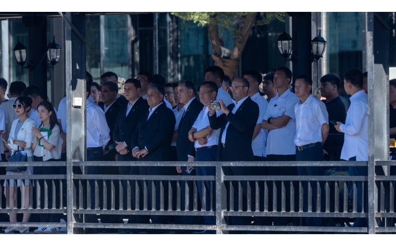 土库曼斯坦副总理阿塔哈雷耶夫莅临ABG集团集团参观调查